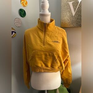 Hollister cropped pullover